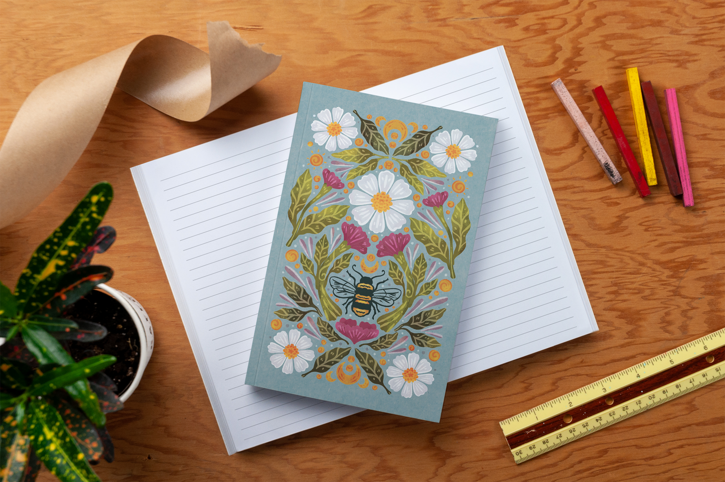 Denik: Honeybee Tea Classic Layflat Journal Notebook