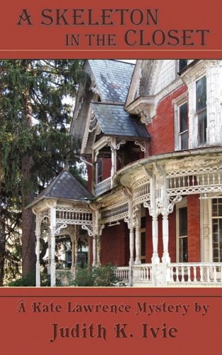 A Skeleton in the Closet (Kate Lawrence)
