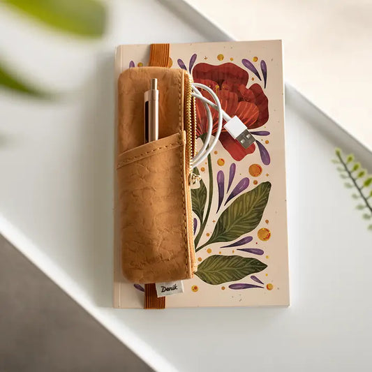 Denik: Caramel Crinkle Embroidered Notebook Pouch
