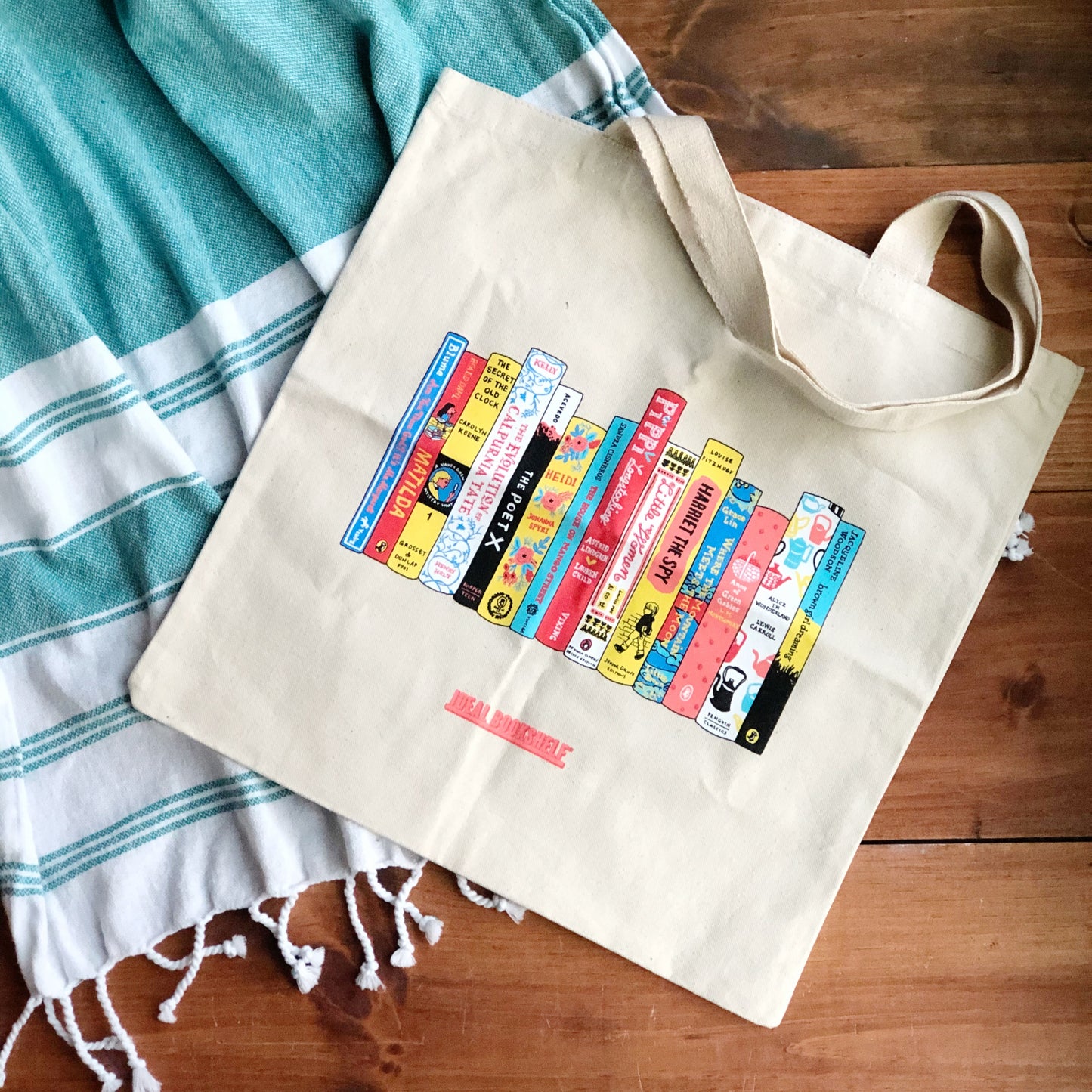 Ideal Bookshelf Tote: Girl Stars