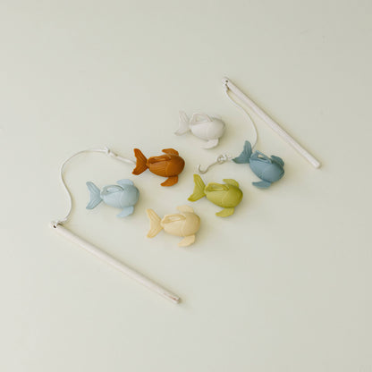 Marlowe & Co: Silicone and Wood Fishing Play Set