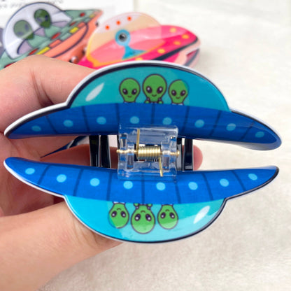 mildstyles: UFO Cartoon anime alien spaceship hair claw clip