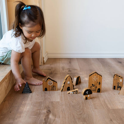 Wee Gallery: Woodland Village