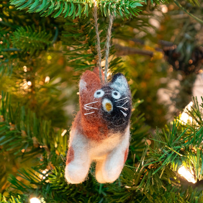 The Winding Road: Little Felt Cat Ornaments