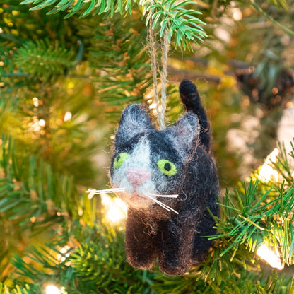 The Winding Road: Little Felt Cat Ornaments