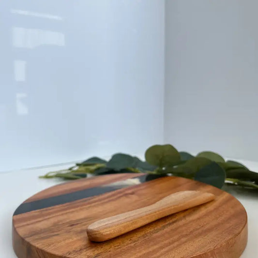 2nd Story Goods: Round Cheese Board with Spreader