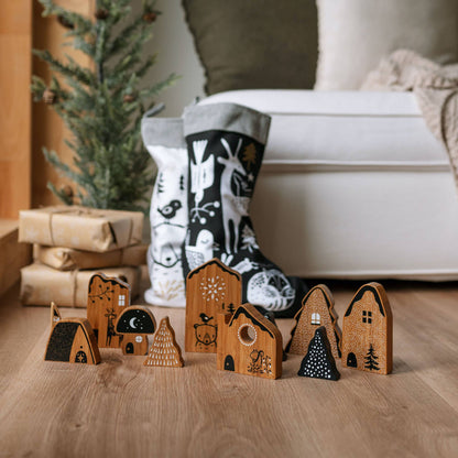 Wee Gallery: Woodland Village
