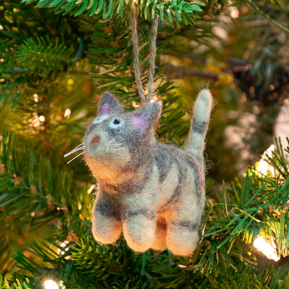 The Winding Road: Little Felt Cat Ornaments