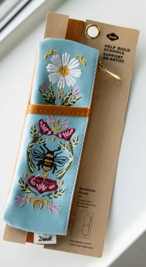 Denik: Honeybee Tea Embroidered Notebook Pouch