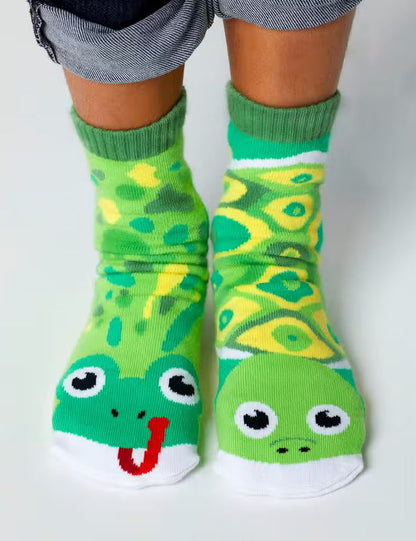 Pals Socks: Frog & Turtle Mismatched Kids Socks