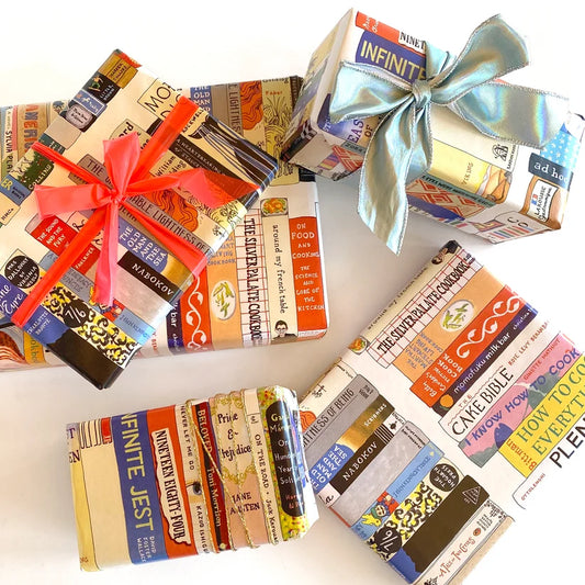 Ideal Bookshelf Gift Wrap: Classics