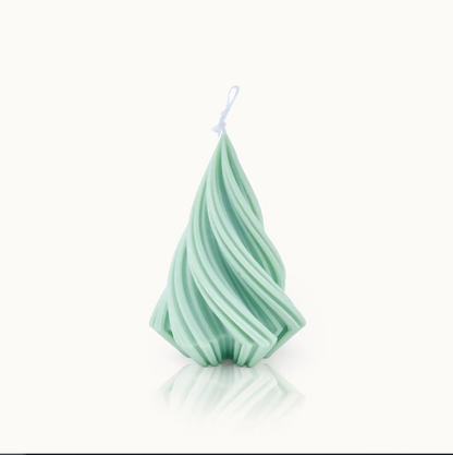 by Vivi: Christmas Tree Candle