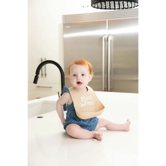 Bella Tunno: Bib Third Wheel