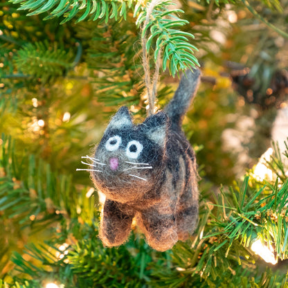 The Winding Road: Little Felt Cat Ornaments