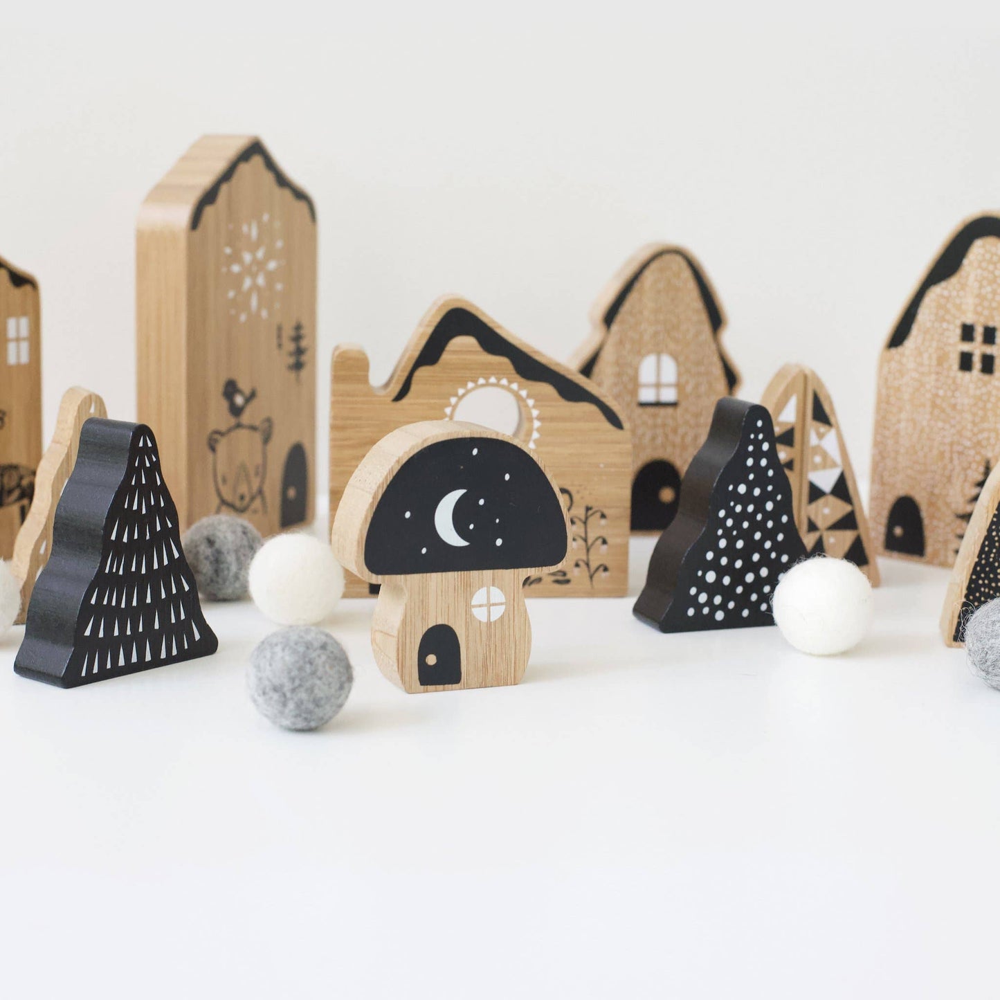 Wee Gallery: Woodland Village