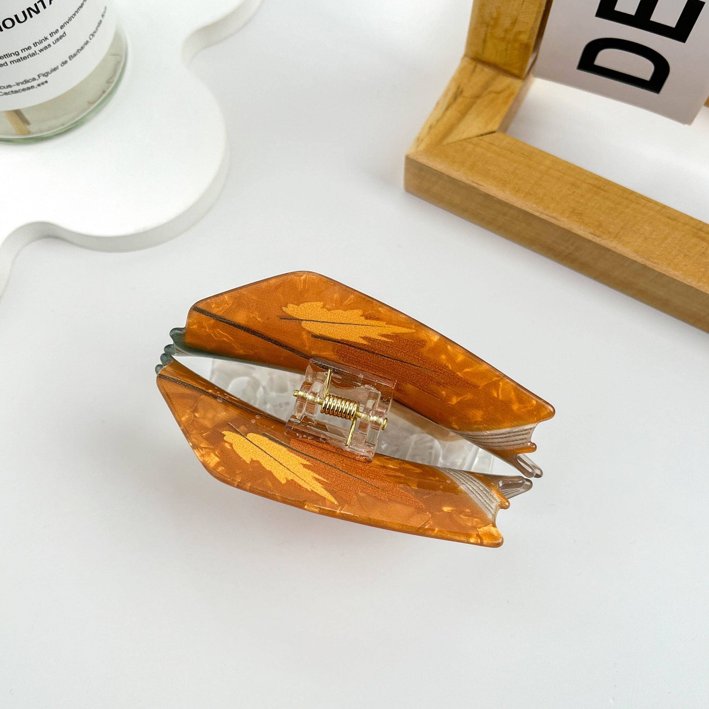 mildstyles: Book Print Acrylic Hair Claw Clip