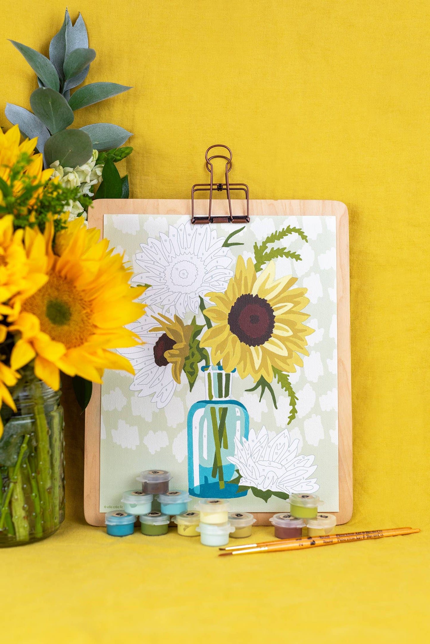 Elle Crée (She Creates): Sunflowers in Vase (Yellow) Paint-by-Number Kit