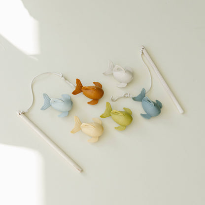 Marlowe & Co: Silicone and Wood Fishing Play Set