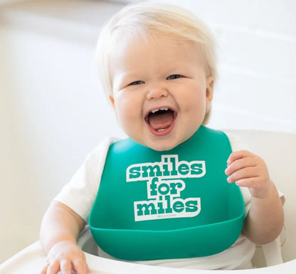 Bella Tunno: Bib Smiles