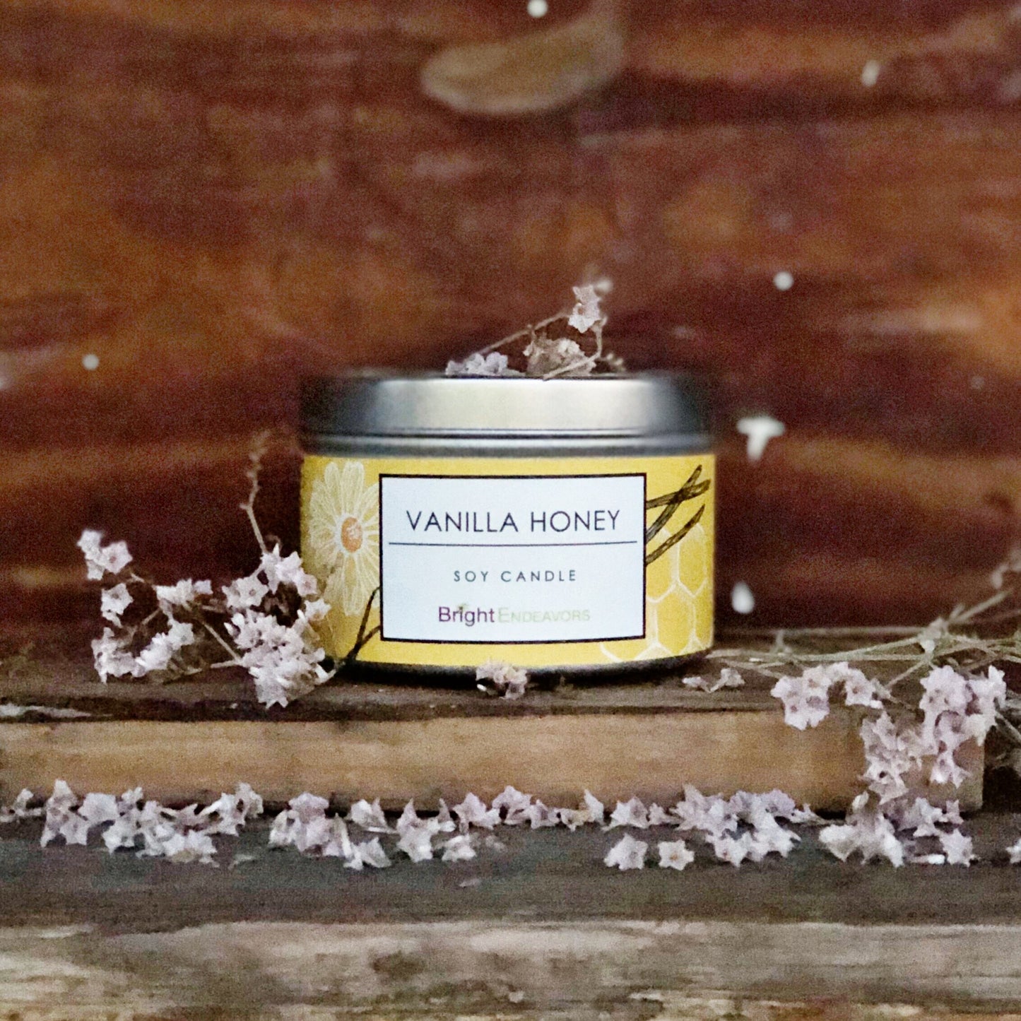 Bright Endeavors Candle: Vanilla Honey (8 oz.)