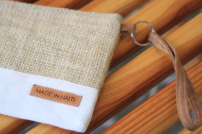 2nd Story Goods: Burlap Wristlet