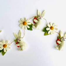 The Winding Road: Bunny and Daisy Chain Garland