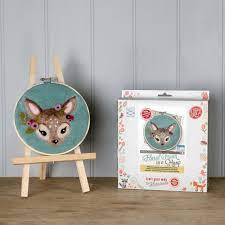 The Crafty Kit Company: Floral Fawn in a Hoop Needle Felting Craft Kit