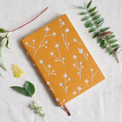 Denik: Samantha Embroidered Layflat Journal